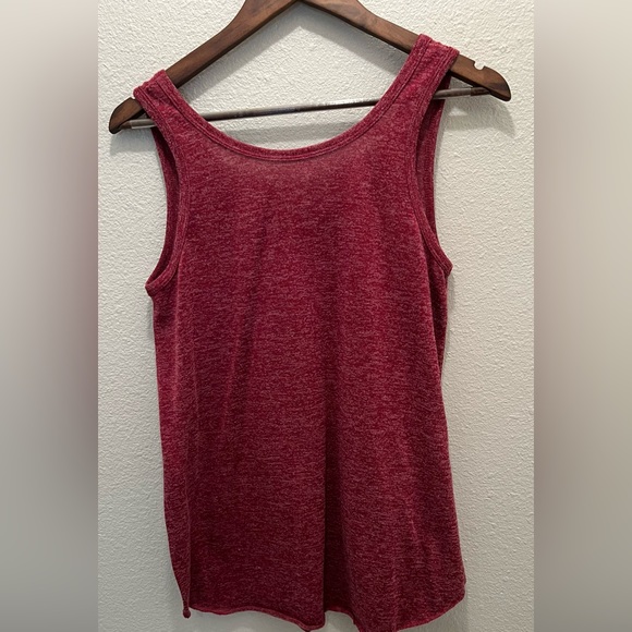 Large Red Disney Minnie Tank Top - Picture 2 of 2